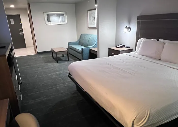 Best Western Plus Memorial Inn